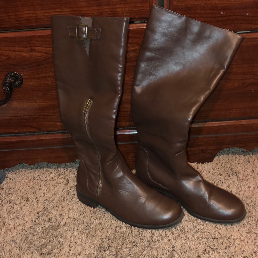brown leather boots